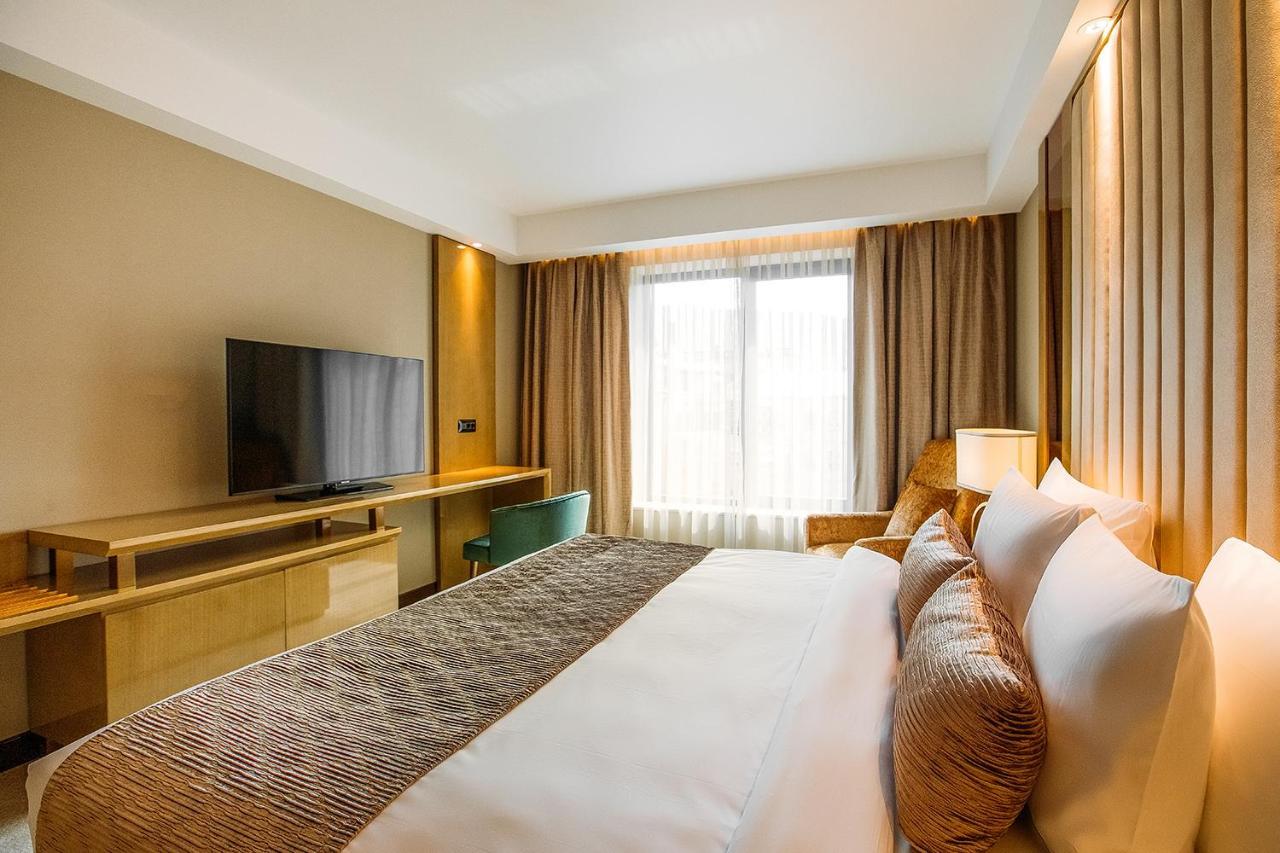Marjan Plaza Hotel 第比利斯 外观 照片