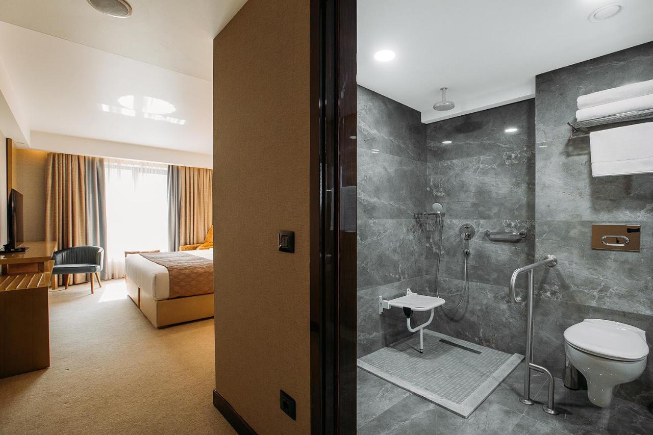 Marjan Plaza Hotel 第比利斯 外观 照片