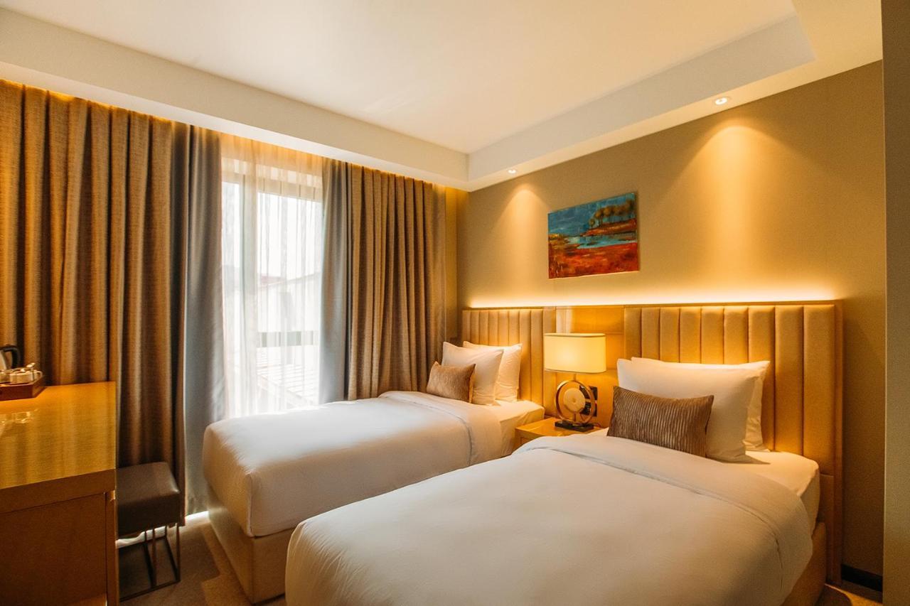 Marjan Plaza Hotel 第比利斯 外观 照片